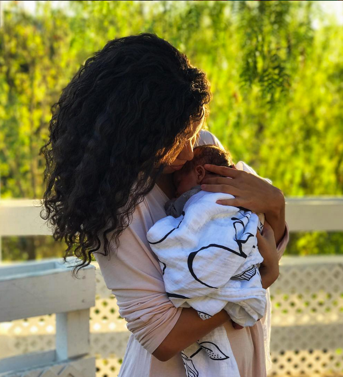 Hot Mamas! 14 Fabulous Celebrities Who Had Babies in 2016
